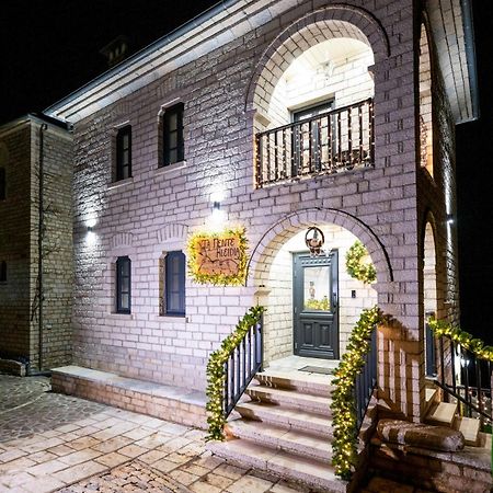 The Five Keys Hotel Monodendri Exterior foto